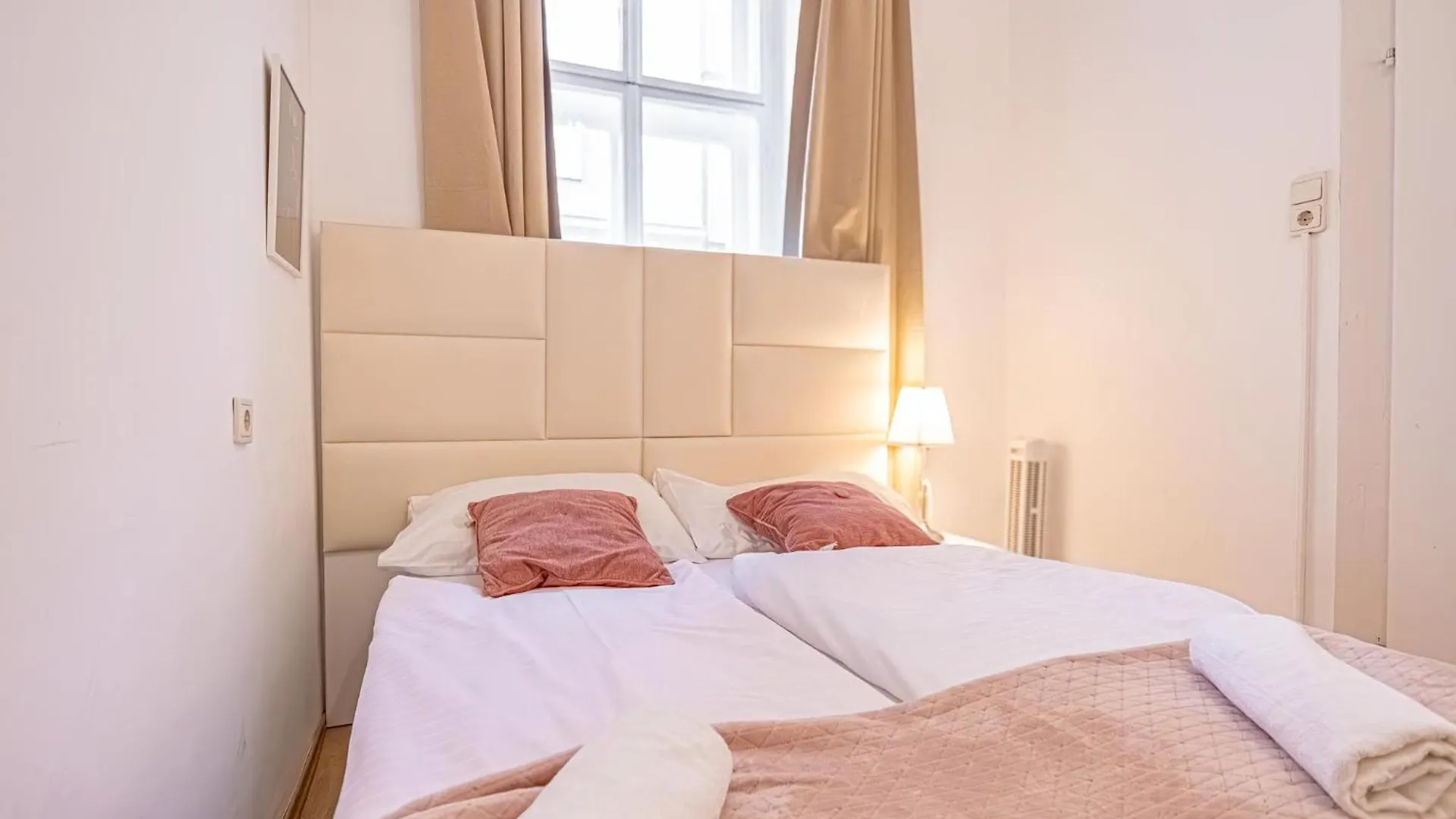Comfortable 2Br Apt Central And Well Connected Apartment Vienna Austria