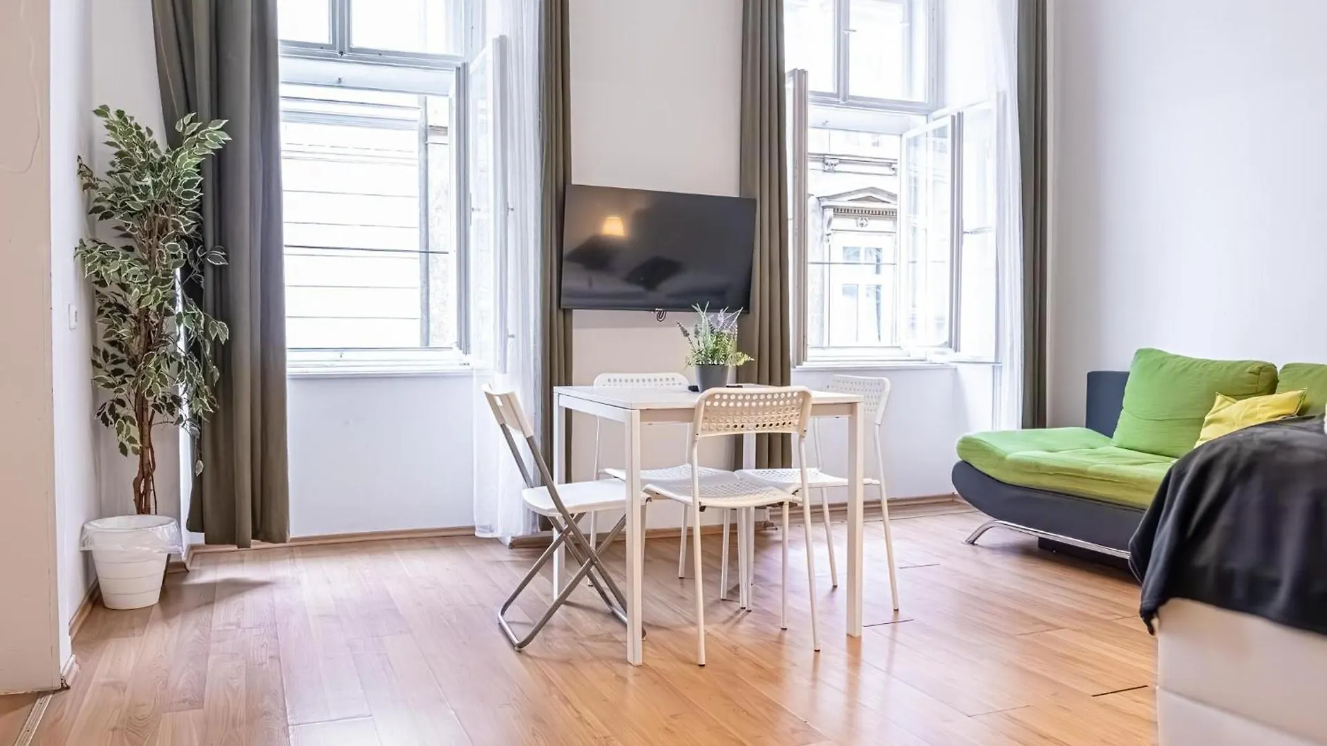 Comfortable 2Br Apt Central And Well Connected Apartment Vienna